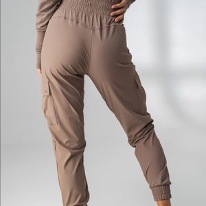 Balance athletica cargo joggers
